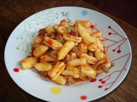 Caviate al ragù